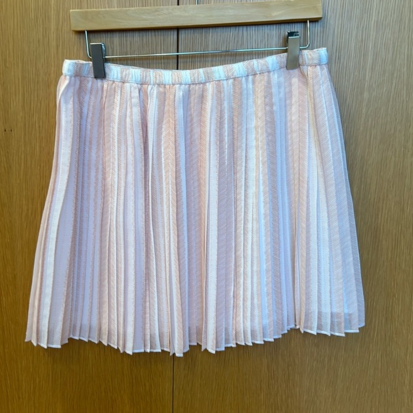 BCBG Mini Skirt, M - Picture 1 of 4